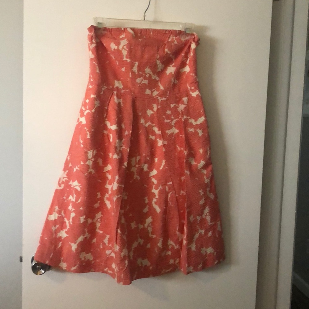Coral strapless dress with pockets!